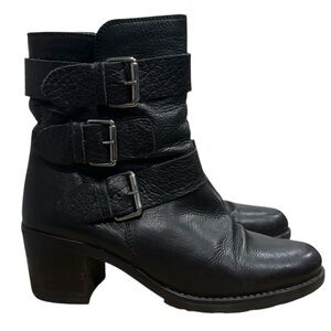 Clarks 1825 Black Leather Ankle Biker Boots Triple Buckle Zipper Women Size 8.5M